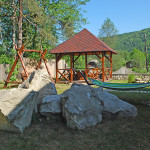 Альтанка, гойдалка, гамак